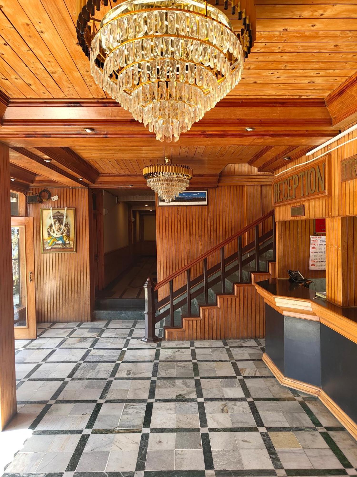 Hotel Shalimar The Mall Road Nainital Exterior photo