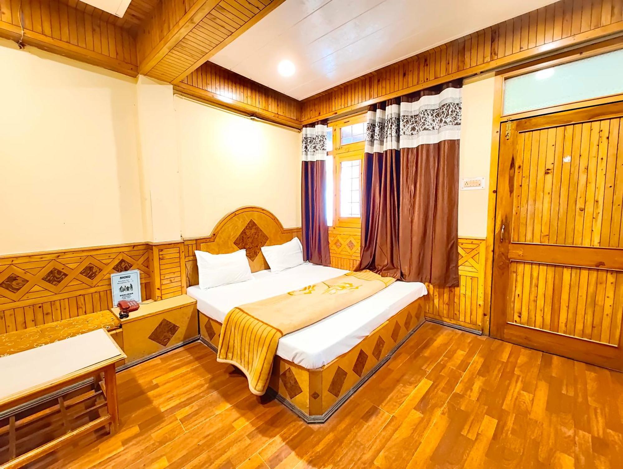 Hotel Shalimar The Mall Road Nainital Exterior photo