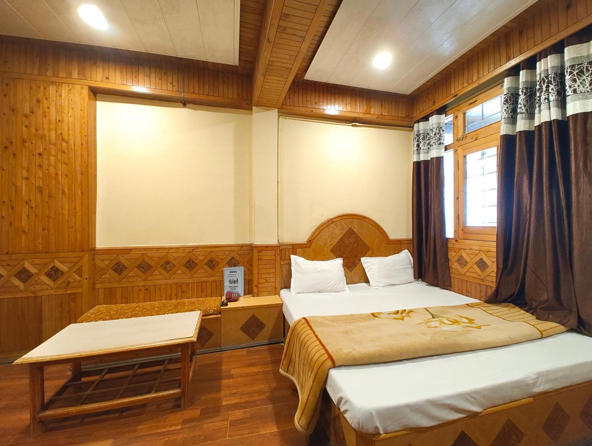 Hotel Shalimar The Mall Road Nainital Exterior photo