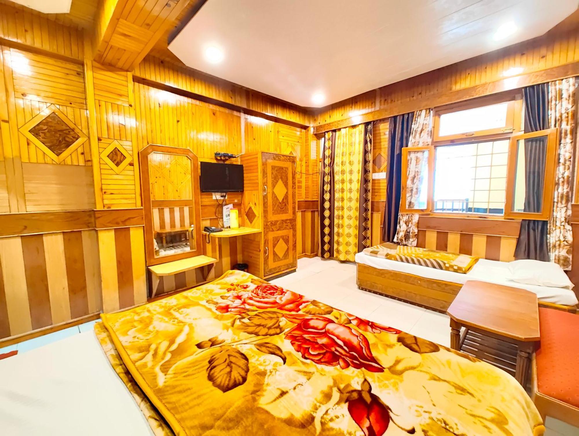 Hotel Shalimar The Mall Road Nainital Exterior photo