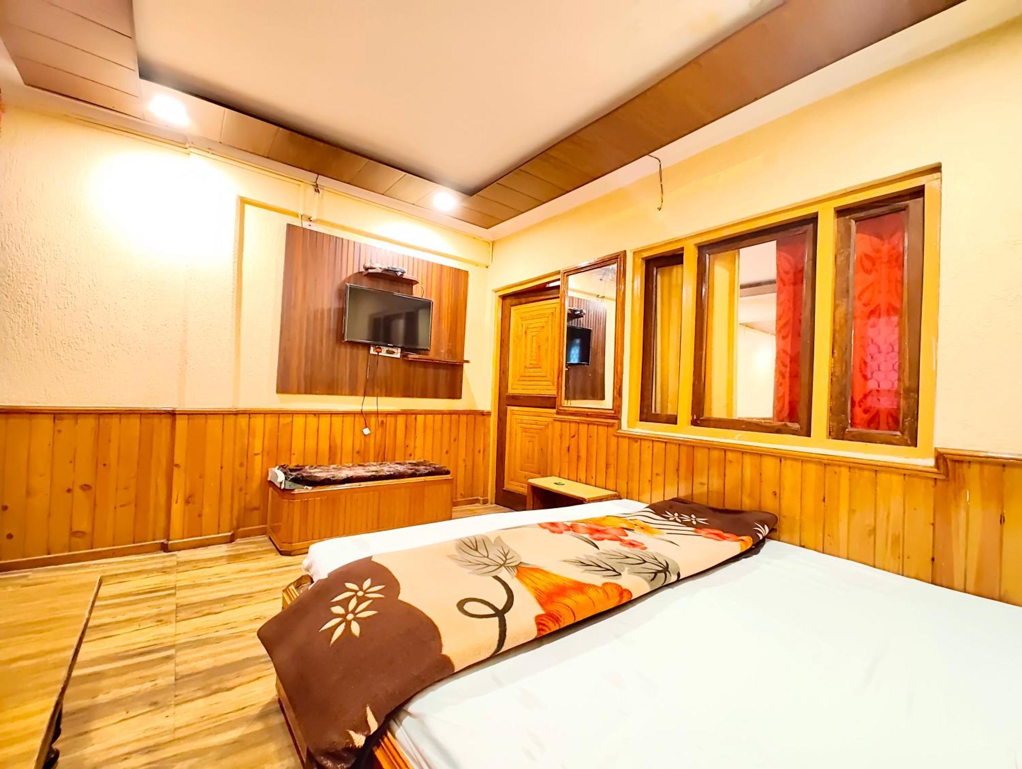 Hotel Shalimar The Mall Road Nainital Exterior photo