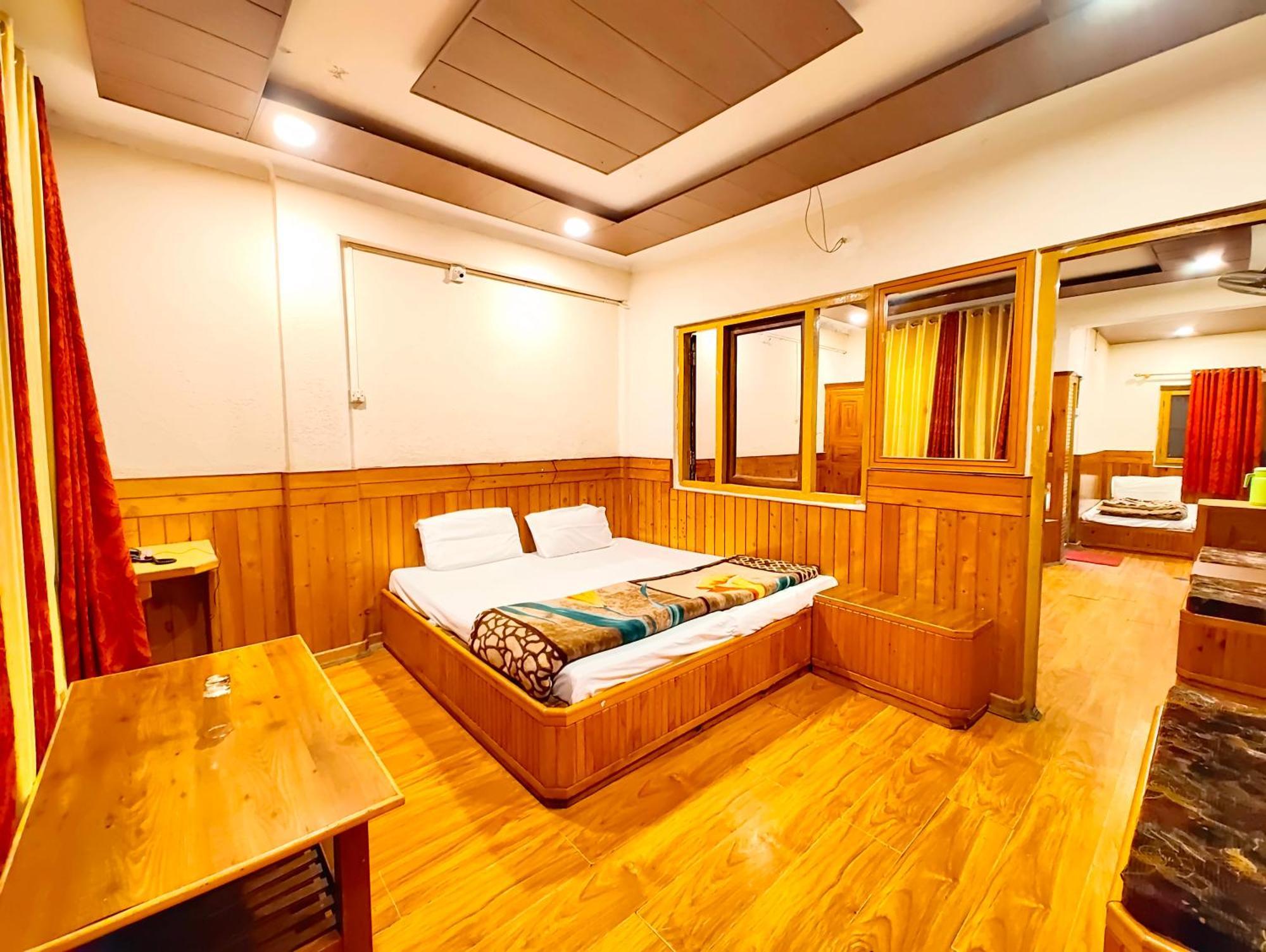 Hotel Shalimar The Mall Road Nainital Exterior photo